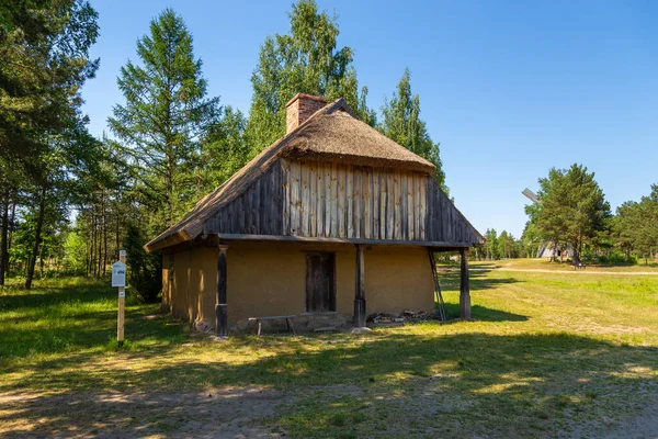 Wdzydze Kiszewskie Poland May 2018 Thatched Cottage Open Air Museum — Stockfoto