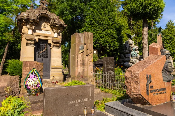 Lviv Ukraine June 2018 Graves Lychakiv Cemetery State History Culture — Stock Photo, Image