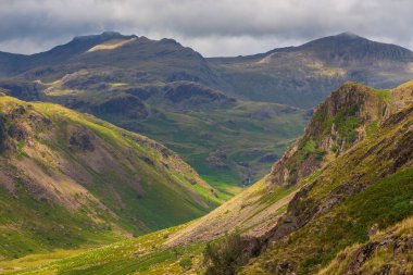 View of the Hardknott Pass, hill pass between Eskdale and the Duddon Valley in the Lake District National Park, Cumbria, England.