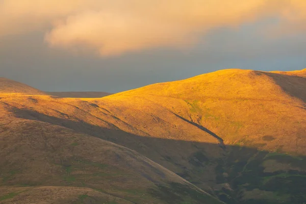 Západ Slunce Nad Zelenými Kopci Yorkshire Dales Cumbria Venkovská Krajina — Stock fotografie