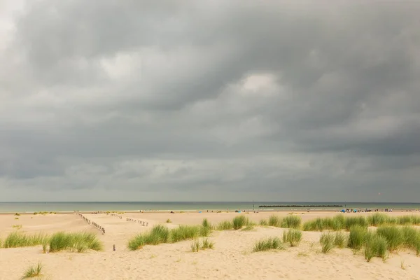 Dunkierka Francja Sierpnia 2018 Plage Malo Les Bains Duża Plaża — Zdjęcie stockowe