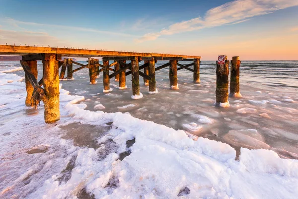 Mattina Presto Elementi Congelati Piccolo Molo Spiaggia Sopot Paesaggio Invernale — Foto Stock