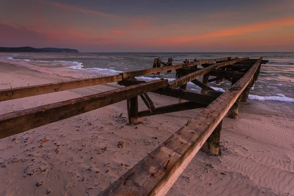 Manhã Cedo Elementos Congelados Pequeno Cais Praia Sopot Paisagem Inverno — Fotografia de Stock