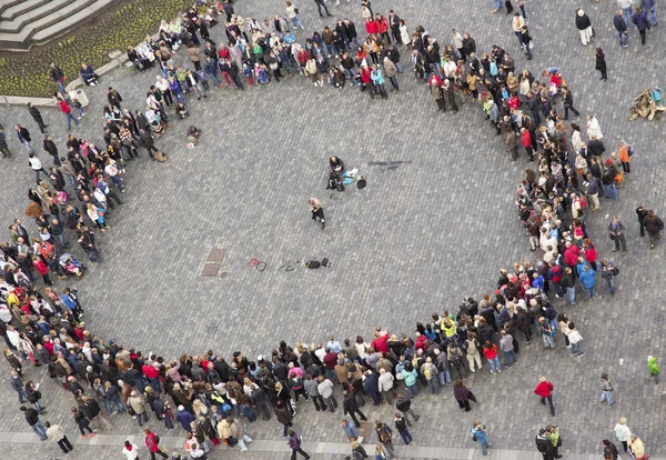 Platz mit Menschen — Stockfoto