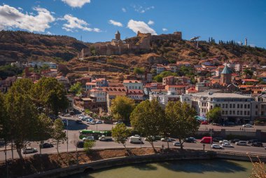 Gürcistan, Tiflis - 25 Eylül 2022 Tiflis 'i Akşam Görüşü. Georgia mı? Güzel Eski kasaba.