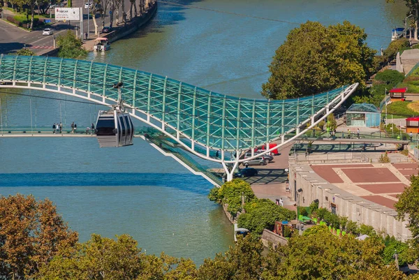 Georgia Tbilisi Settembre 2022 Ponte Della Pace Sul Fiume Kura — Foto Stock