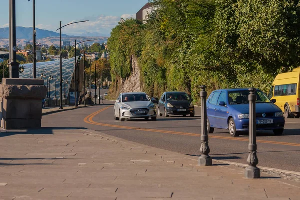 Gürcistan Tiflis Eylül 2022 Şehir Caddesinde Trafik — Stok fotoğraf