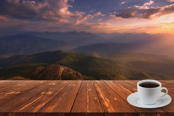 Kávé Csésze Asztal Kilátás Gyönyörű Természet Háttér — Stock Fotó