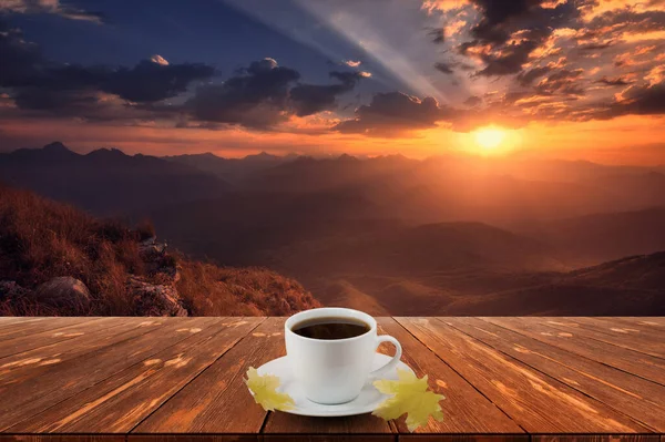 Kávé Csésze Asztal Kilátás Gyönyörű Természet Háttér — Stock Fotó