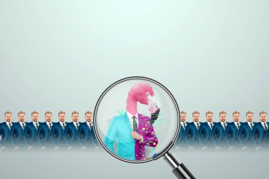 Eşsiz yaratıcılık geçmişi, iş adamlarının arasında çok renkli ucube flamingo. Rekabet avantajı, kalabalıktan uzak durmak, kutunun dışını düşünmek, bir lider.