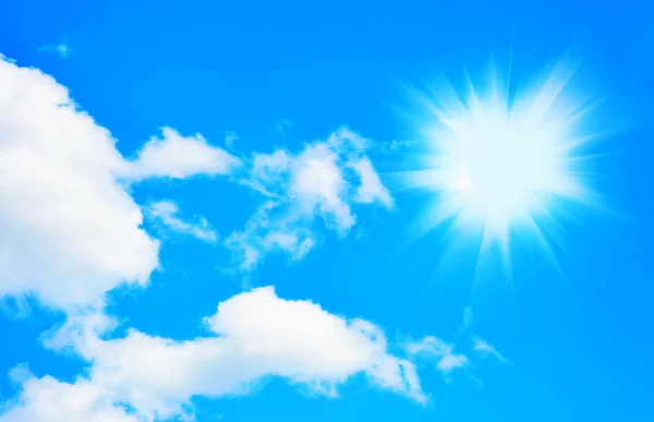 Sun and clouds in the sky — Stock Photo, Image