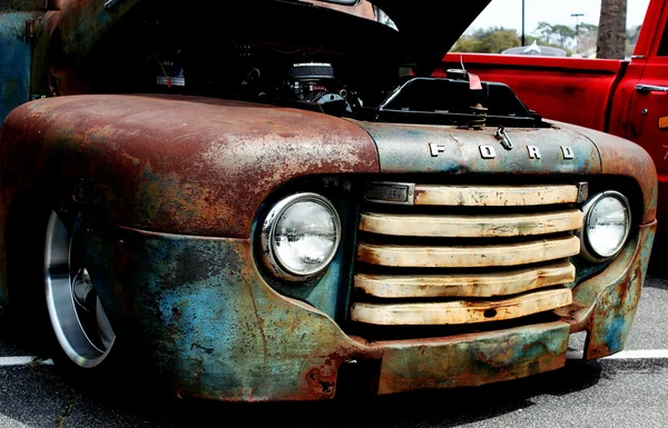 antika ford pick up 2