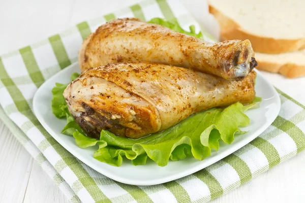 Appetizing fried chicken legs — Stock Photo, Image