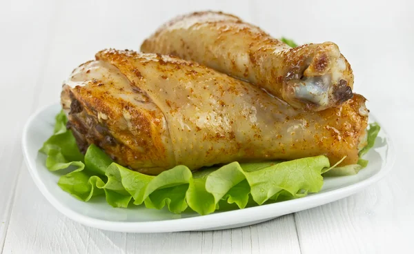 Appetizing fried chicken legs — Stock Photo, Image