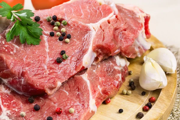 Roh-Rindersteak — Stockfoto