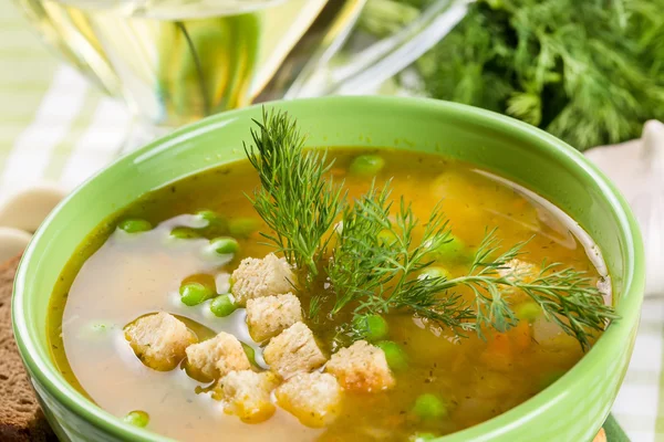 Pea soup with croutons — Stock Photo, Image