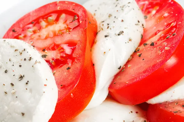 Mozzarella, tomatoes and pepper — Stock Photo, Image