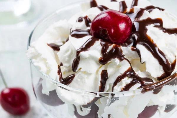 Cabaña de postre con chocolate — Foto de Stock