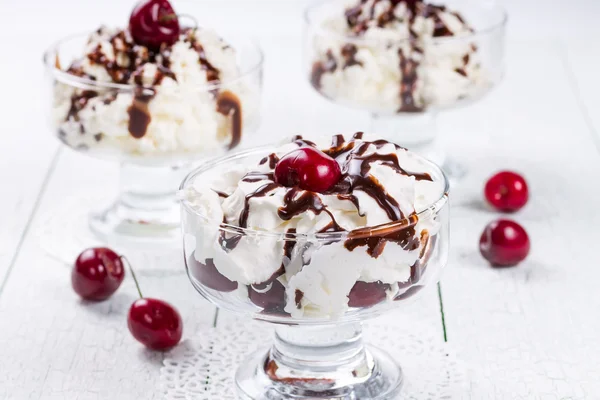 Postre de queso de cabaña con chocolate — Foto de Stock