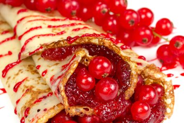 reçel ile ince gözleme