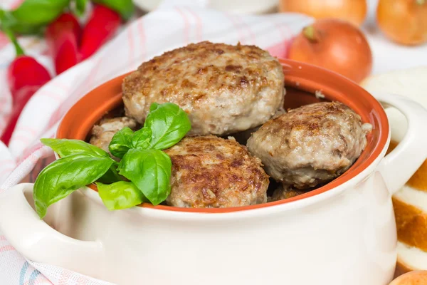 Fried cutlets with basil — Stock Photo, Image