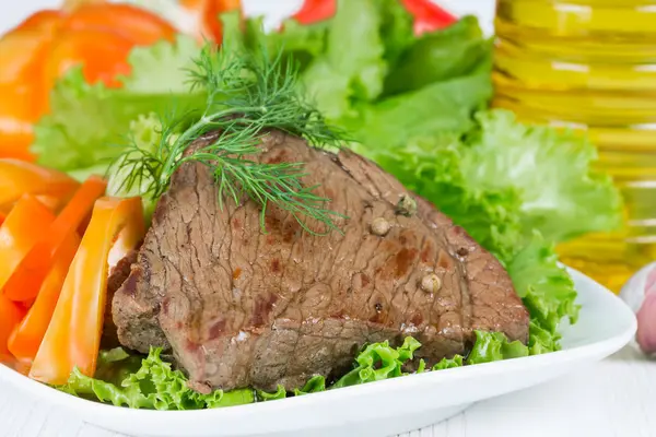 Grilled beef — Stock Photo, Image