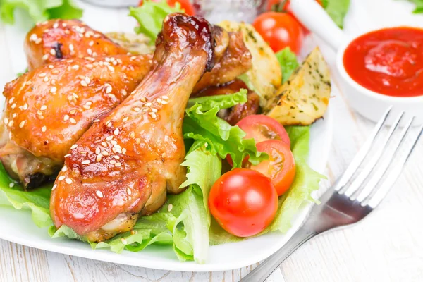 Fried chicken legs — Stock Photo, Image