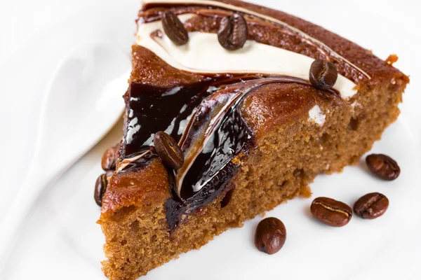 Pedazo de pastel de chocolate — Foto de Stock