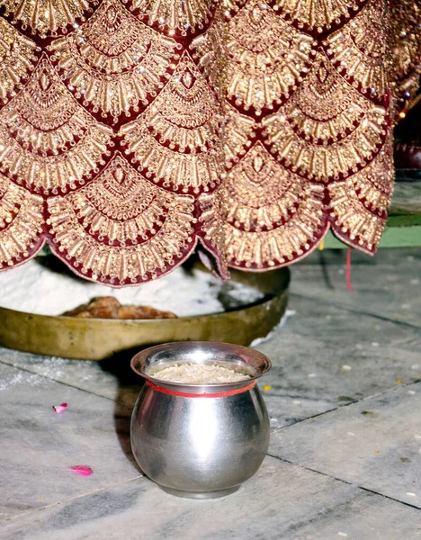 Noiva Indiana Voltando Para Casa Primeira Vez Casa Programa Casamento — Fotografia de Stock