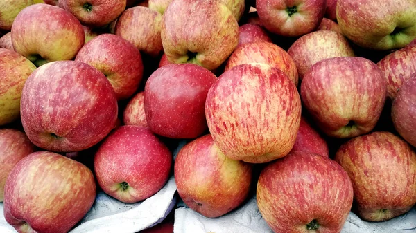 Bunch Fresh Apple Market Close Seup Background Asia India — стоковое фото