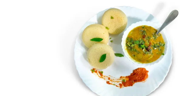 Südindisches Frühstücksidli Sambar Und Kokosnuss Chutney Isoliert Auf Weißem Hintergrund — Stockfoto