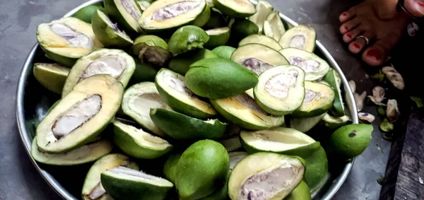 Kawałki Zielonej Mango Surowego Mango Marynowania Indiach Kuchnia Azjatycka — Zdjęcie stockowe