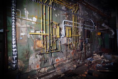 uğursuz endüstriyel kompozisyon