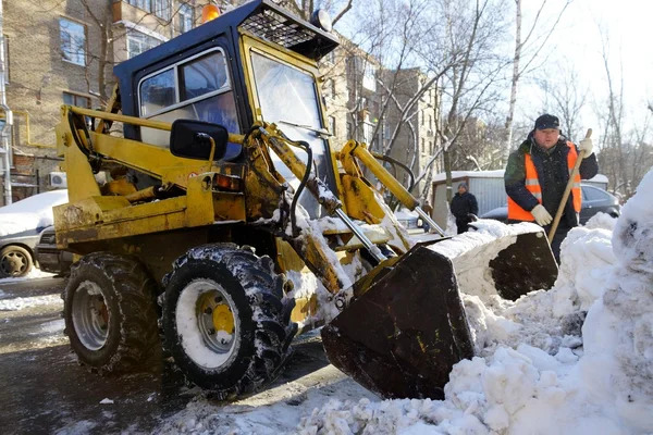 Clearing sneeuw — Stockfoto