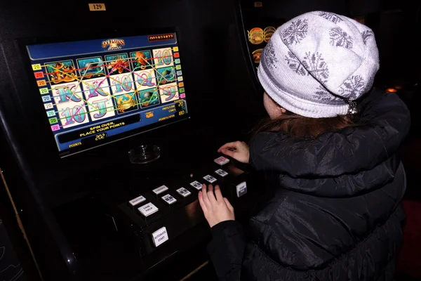 Speler op de slotmachine — Stockfoto