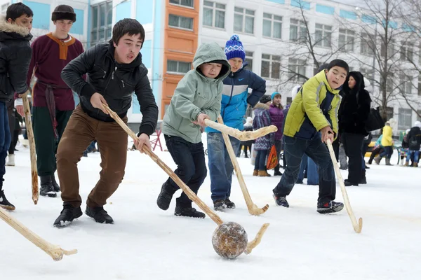 Jeux folkloriques d'hiver — Photo