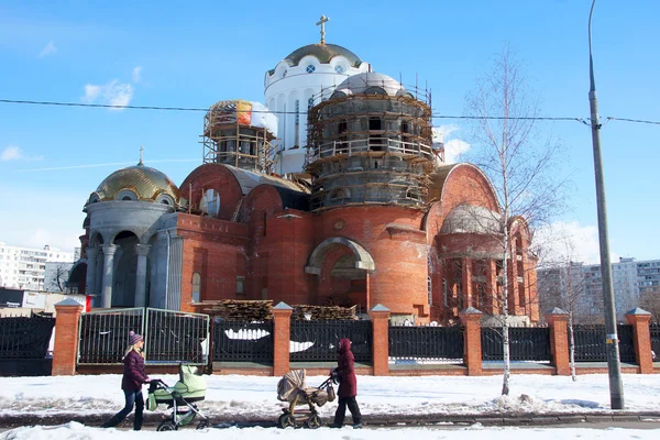 Construction modern Orthodox church — Stock Photo, Image