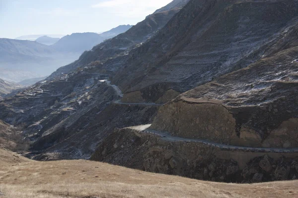 Dağıstan 'a, Kafkaslara, Rusya' ya bir gezi. Kış. Dağlar