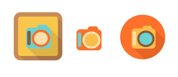 Tres iconos de colores en estilo plano - cámara — Vector de stock