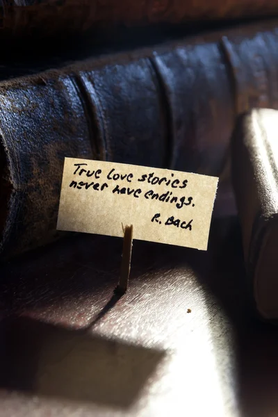 Pravé milostné příběhy nikdy nemají konce — Stock fotografie