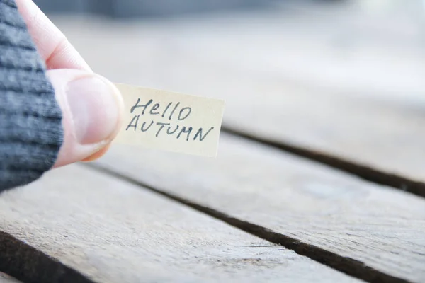 Ciao Autunno Concetto Creativo Iscrizione Sulla Targhetta Foto Alta Qualità — Foto Stock