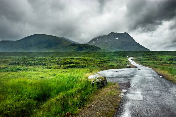 Long West Highland Way Une Petite Route Trempée Pluie Semble — Photo