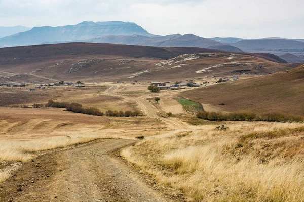 Viaje Para Lesoto Uma Trilha Terra Vai Profundamente Nas Montanhas — Fotografia de Stock