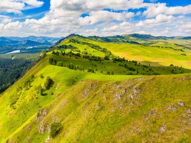 Mavi Katun Nehri Altai Dağları Rusya Cumhuriyeti, gökyüzü manzaralı