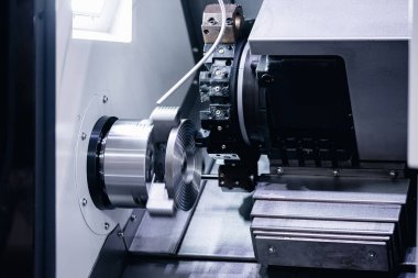 Otomatik CNC, robot matkap fabrikası, metal makine endüstrisi ile dönüyor