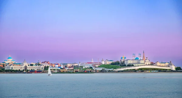 Summer sunset panorama city Kazan Kul Sharif Mosque islam and Kremlin river Kazanka, Republic of Tatarstan. Concept Travel Beautiful Russia — Stock Photo, Image