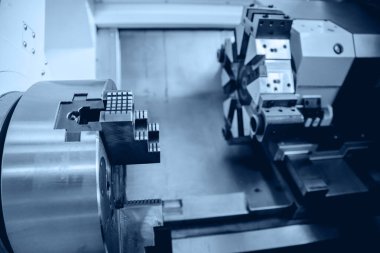Makine robotu CNC fabrika metal endüstrisini döndürüyor