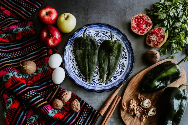 Mexican Ingredients Cook Chiles Nogada Recipe Poblano Chili Pepper Ingredients — Stock fotografie