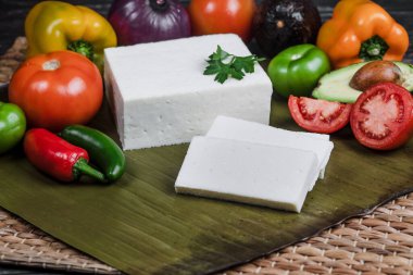 Meksika beyaz panela peyniri ve Meksika Latin Amerika 'da taze malzemeler.