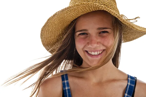 Linda chica adolescente en sombrero de paja — Foto de Stock